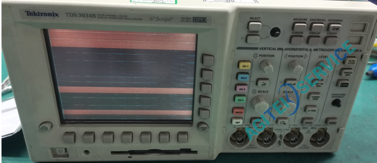 泰克TDS3034B示波器开机花屏维修 泰克TDS3034B示波器开机花屏维修